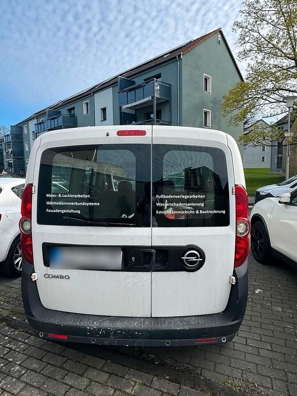 Gebraucht Opel Combo 95 PS (69 kW) 2013 Weiß Van / Kleinbus