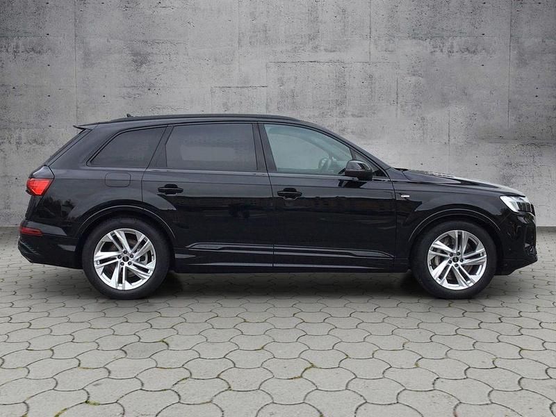 Gebraucht Audi Q7 S-Line 394 PS (289 kW) 2025 Mythosschwarz metallic SUV