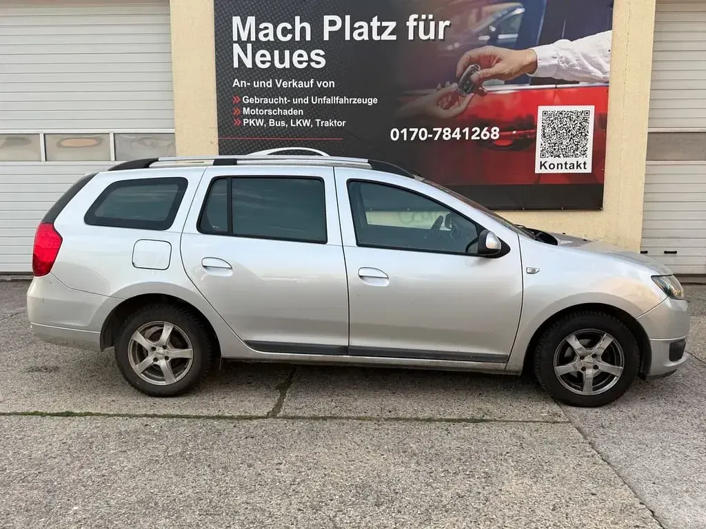 Gebraucht Dacia Logan MCV Lauréate 90 PS (66 kW) 2014 Silber Kombi