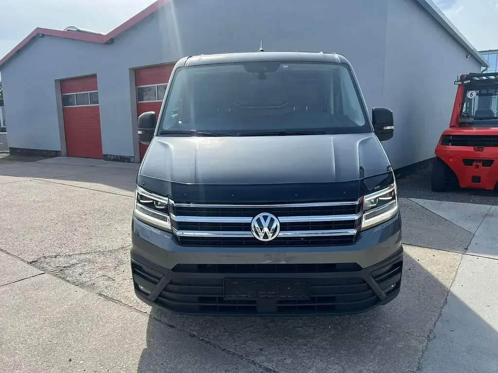 Gebraucht VW Crafter 140 PS (102 kW) 2023 Grau Van