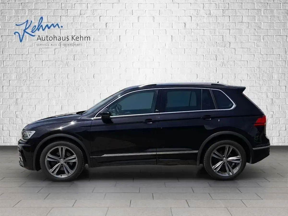 Gebraucht VW Tiguan Sound 190 PS (139 kW) 2017 Deep black perleffekt SUV