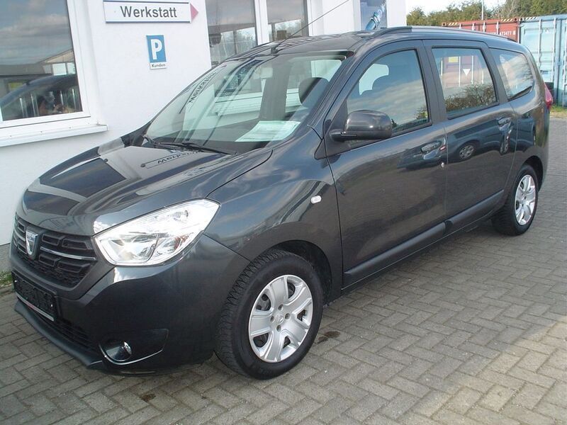 Grau Gebraucht 2017 Dacia Lodgy Lauréate Van / Kleinbus | 8.950 € (Fairer Preis) - Bild 1/4