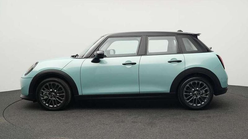 Second-hand Mini Cooper S Classic 204 CP (150 kW) 2024 Verde Hatchback