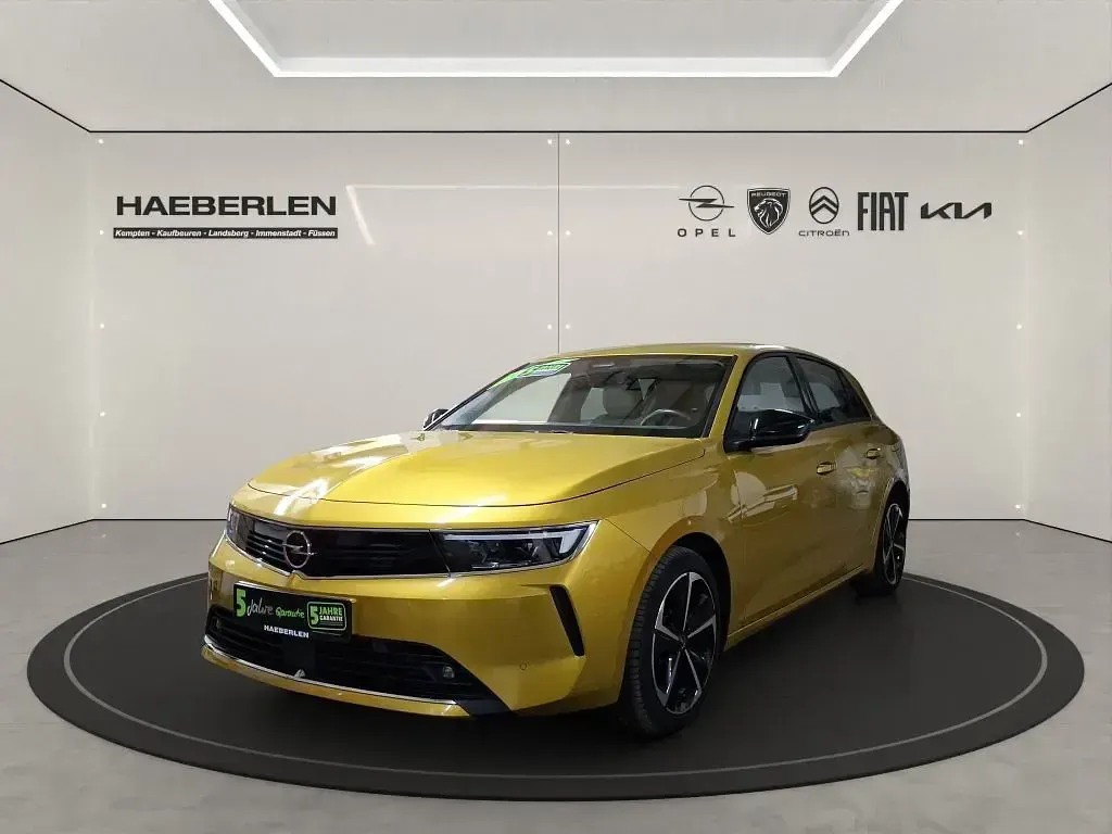 Usata Opel Astra 181 CV (133 kW) 2022 Giallo Utilitaria