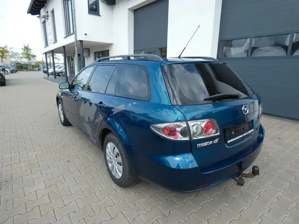 Usata Mazda 6 Exclusive 120 CV (88 kW) 2005 Blu Station wagon