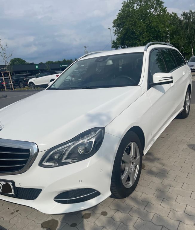 Weiß Gebraucht 2014 Mercedes E350 Avantgarde Kombi | 12.000 € (Superpreis) - Bild 1/4
