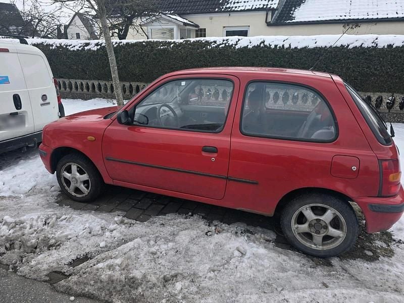 Gebraucht Nissan Micra 54 PS (39 kW) 2000 Rot Kleinwagen