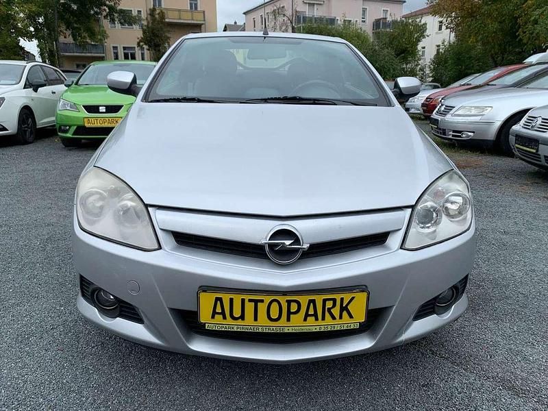 Gebraucht Opel Tigra Sport 125 PS (91 kW) 2006 Silber Cabrio