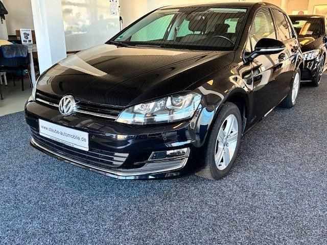 Schwarz Gebraucht 2018 VW Golf VII Highline Limousine | 13.899 € (Guter Preis) - Bild 1/4