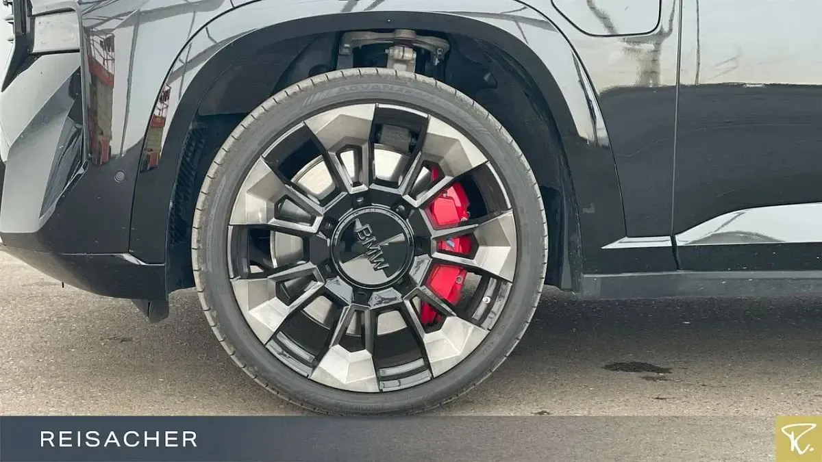 Gebraucht BMW XM Performance 476 PS (350 kW) 2025 Schwarz SUV
