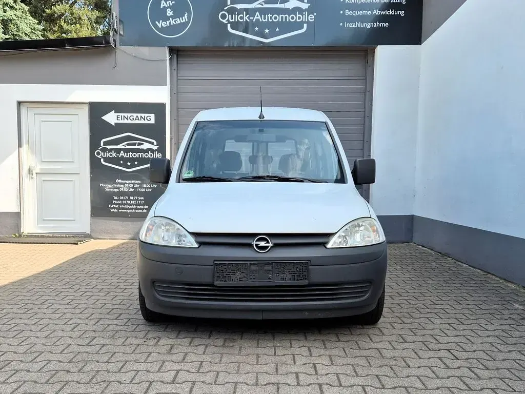 Gebraucht Opel Combo Basis 97 PS (71 kW) 2006 Weiß Van / Kleinbus