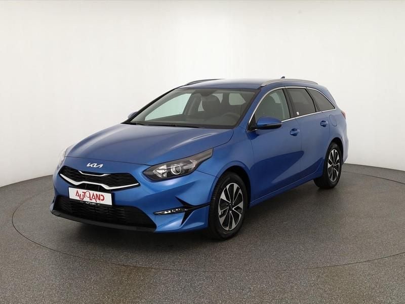 Blau Neu 2025 Kia Ceed Sportswagon 2 Kombi | 24.490 € (Fairer Preis) - Bild 1/4