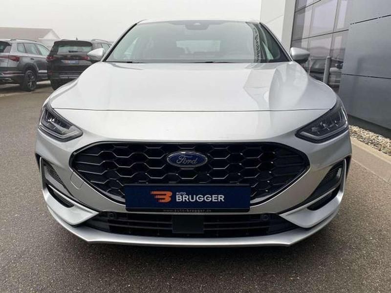Gebraucht Ford Focus ST-Line X 155 PS (114 kW) 2023 Silber Limousine