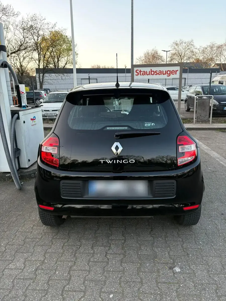 Używany Renault Twingo 71 KM (52 kW) 2015 Czarny Hatchback
