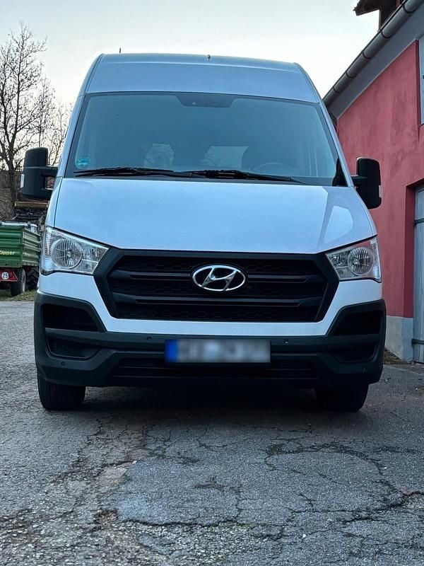 Gebraucht Hyundai H 350 150 PS (110 kW) 2017 Weiß Van