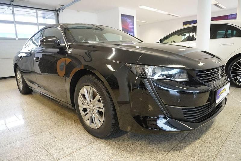 Gebraucht Peugeot 508 Active 131 PS (96 kW) 2022 Schwarz Limousine
