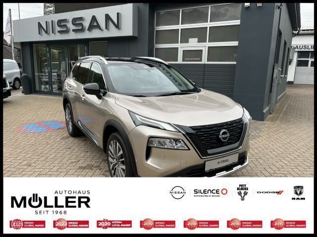 Champagne silver/black Neu 2025 Nissan X-Trail Tekna+ SUV | 45.990 € - Bild 1/4
