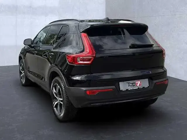 Gebraucht Volvo XC40 145 PS (106 kW) 2024 SUV