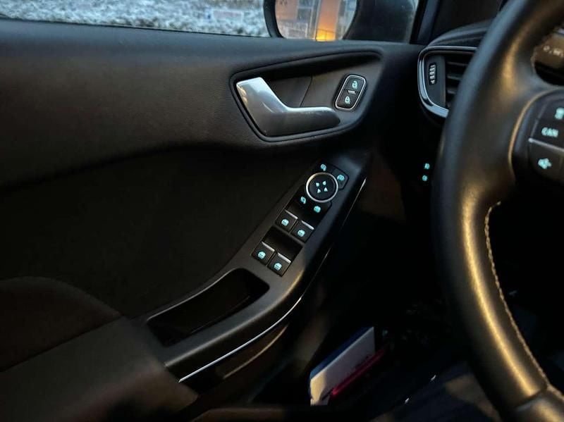 Gebraucht Ford Fiesta 95 PS (69 kW) 2019 Limousine