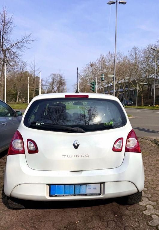 Gebraucht Renault Twingo Dynamique 75 PS (55 kW) 2013 Weiß Kleinwagen