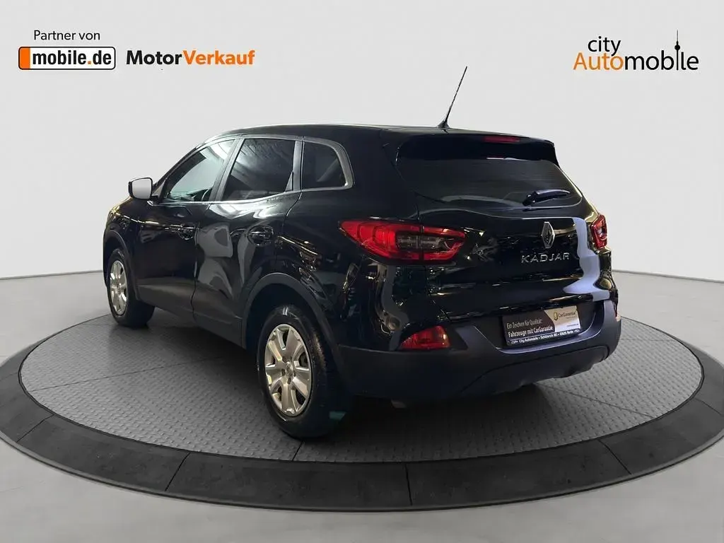 Gebraucht Renault Kadjar Life 131 PS (96 kW) 2017 Schwarz (metallic) SUV