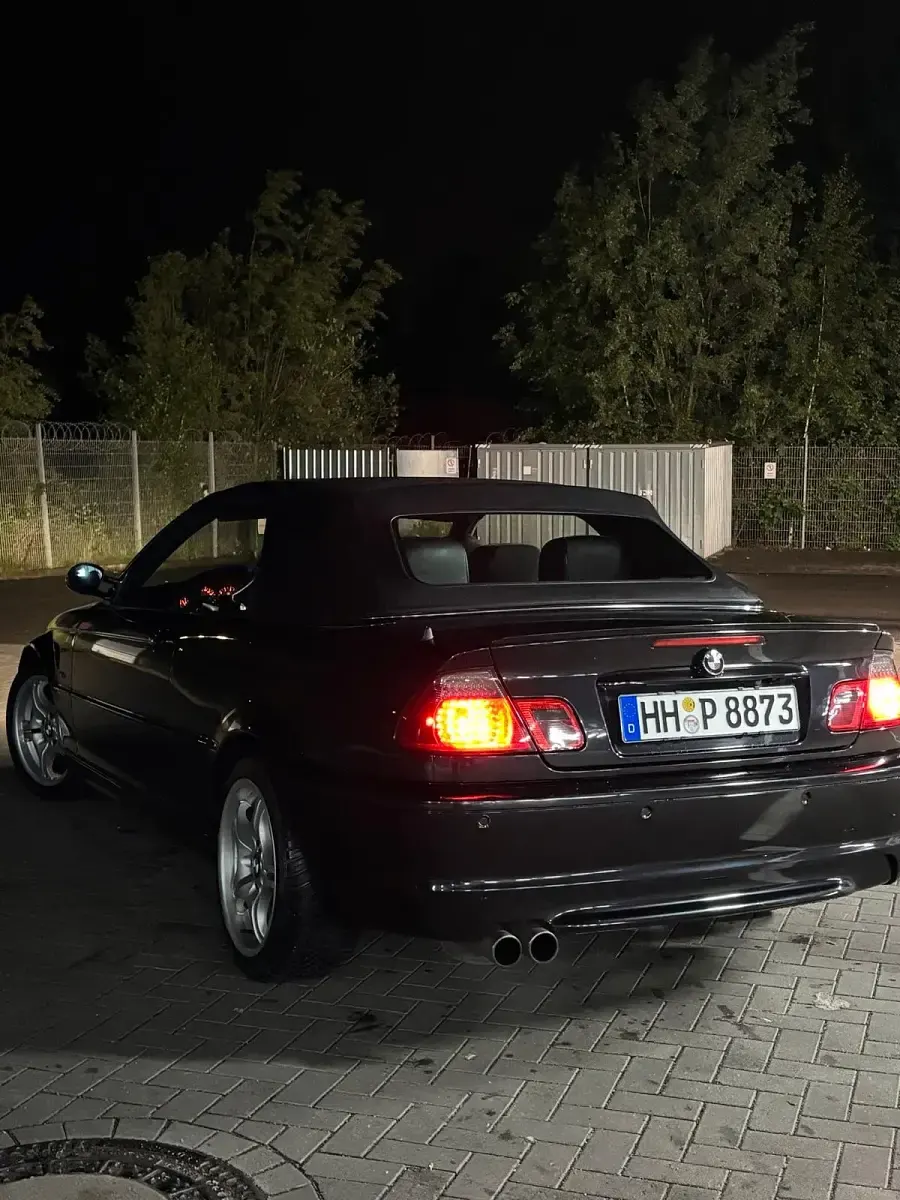 Gebraucht BMW 325 Cabriolet 192 PS (141 kW) 2001 Schwarz Cabrio
