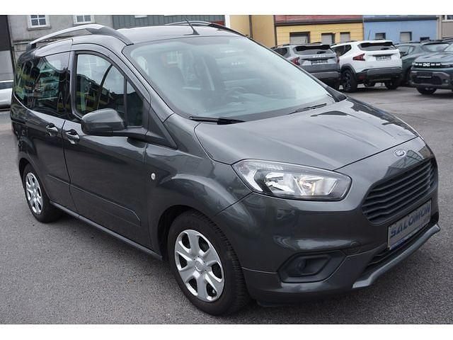 Gebraucht Ford Tourneo Titanium 101 PS (74 kW) 2019 Graumetallic Kombi