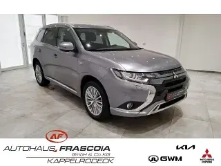 Gebraucht Mitsubishi Outlander P-HEV Basis 224 PS (164 kW) 2021 Grau SUV