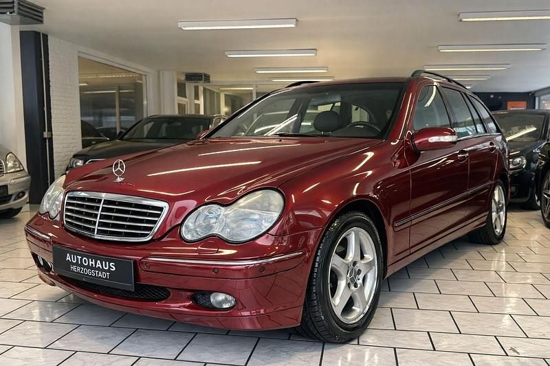 Rot Gebraucht 2002 Mercedes C270 Elegance Kombi | 3.999 € (Fairer Preis) - Bild 1/4