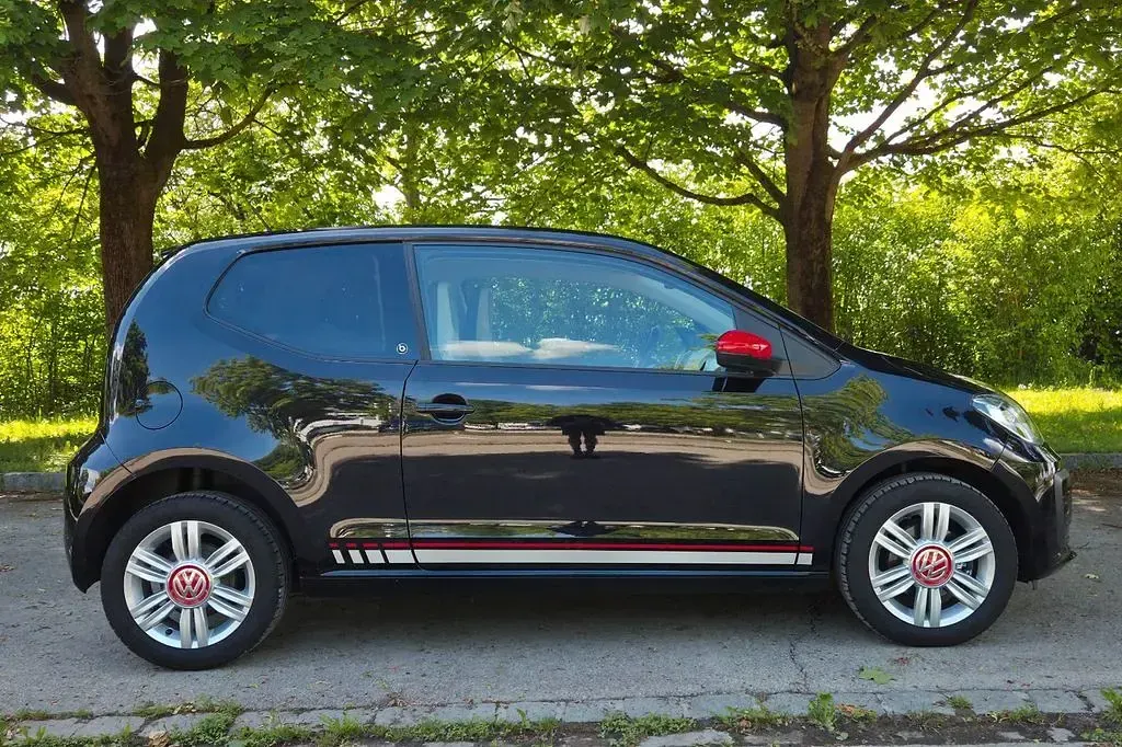 Usado VW up! Beats 75 HP (55 kW) 2019 Preto Citadino