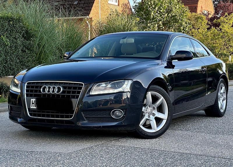 Blau Gebraucht 2011 Audi A5 Coupé | 6.600 € (Superpreis) - Bild 1/4