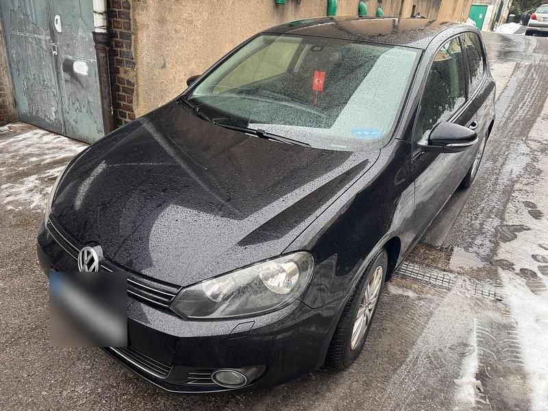 Gebraucht VW Golf VII 105 PS (77 kW) 2012 Schwarz Limousine