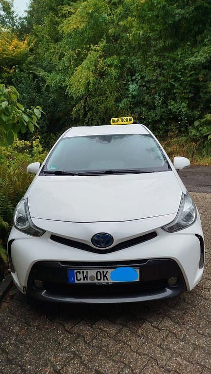 Weiß Gebraucht 2019 Toyota Prius+ Comfort Van / Kleinbus | 12.500 € (Superpreis) - Bild 1/4