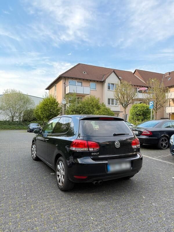 Schwarz Gebraucht 2009 VW Golf VI Coupé | 5.499 € (Guter Preis) - Bild 1/4