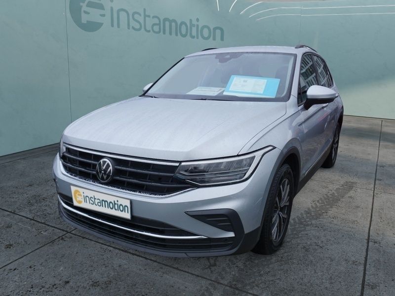 Gebraucht VW Tiguan Life 150 PS (110 kW) 2023 Silber SUV