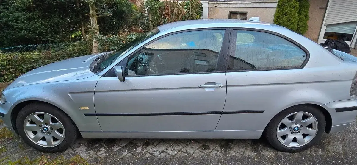 Gebraucht BMW 318 143 PS (105 kW) 2002 Grau Coupé
