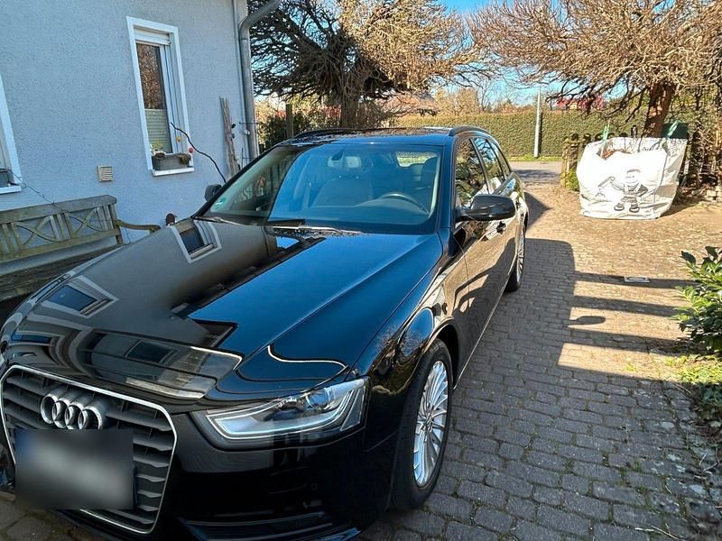 Gebraucht Audi A4 Design 190 PS (139 kW) 2015 Schwarz Kombi