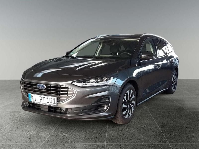 Magneticgrau (metallic) Gebraucht 2024 Ford Focus Titanium Kombi | 24.100 € (Guter Preis) - Bild 1/4