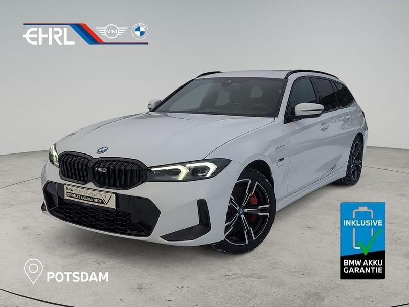 Weiß Gebraucht 2022 BMW 320e M Sport Limousine | 34.790 € (Teuer) - Bild 1/4