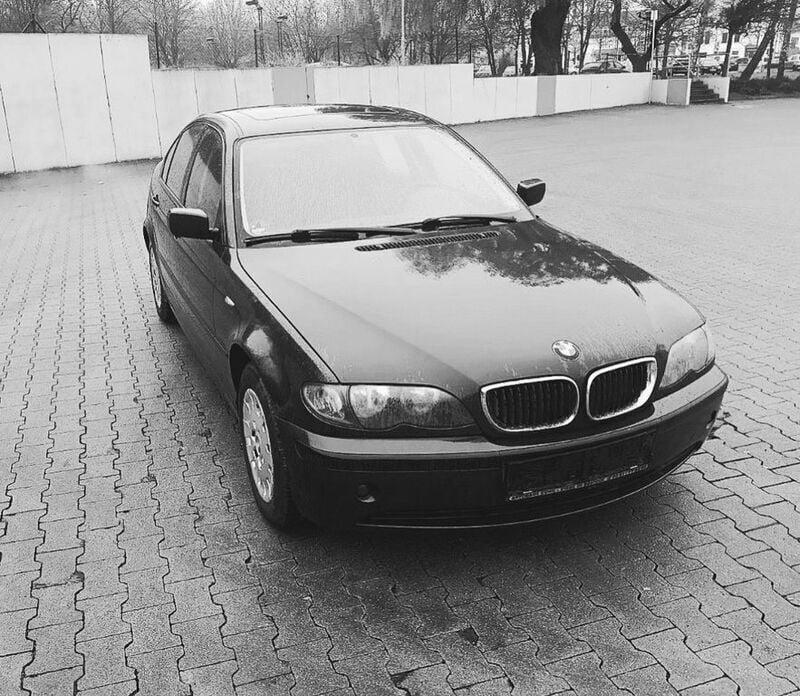 Blau Gebraucht 2004 BMW 316 Limousine | 1.000 € (Superpreis) - Bild 1/1