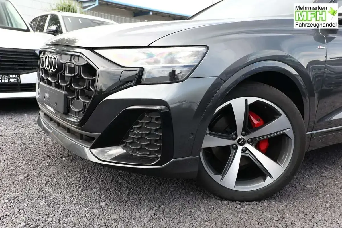 Neu Audi Q8 S-Line 286 PS (210 kW) 2026 Daytonagrau perleffekt SUV
