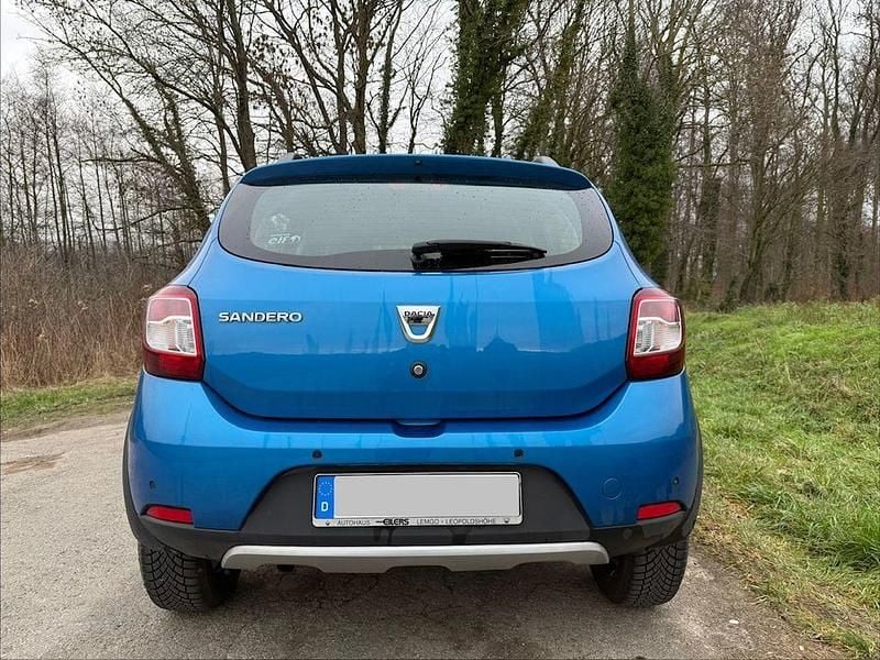 Gebraucht Dacia Sandero Prestige 90 PS (66 kW) 2016 Blau Limousine