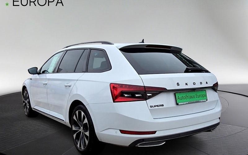 Gebraucht Skoda Superb SportLine 200 PS (147 kW) 2022 Weiß Kombi
