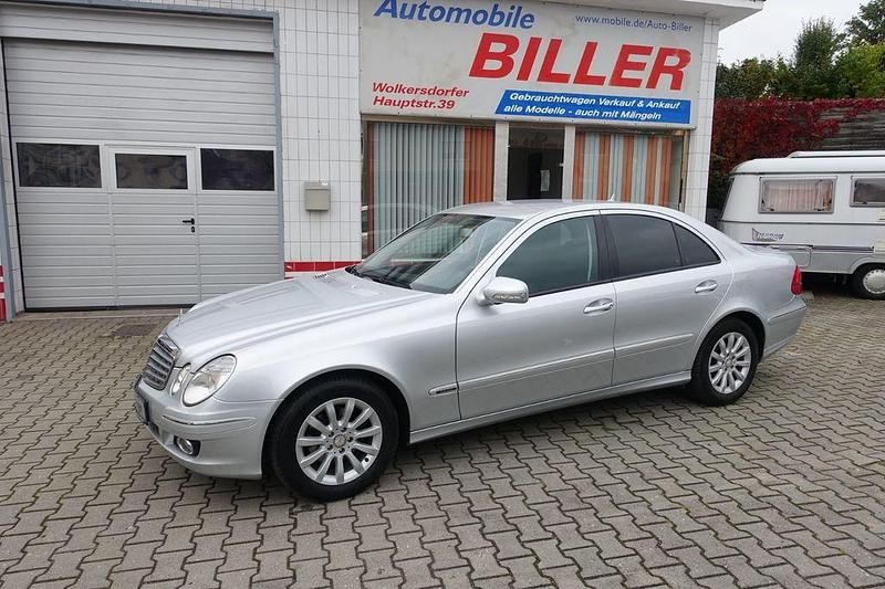 Gebraucht Mercedes E200 184 PS (135 kW) 2007 Silber Limousine