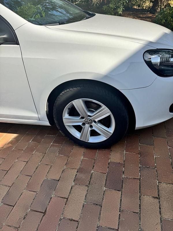 Second-hand VW Golf VI 80 CP (58 kW) 2009 Alb Hatchback