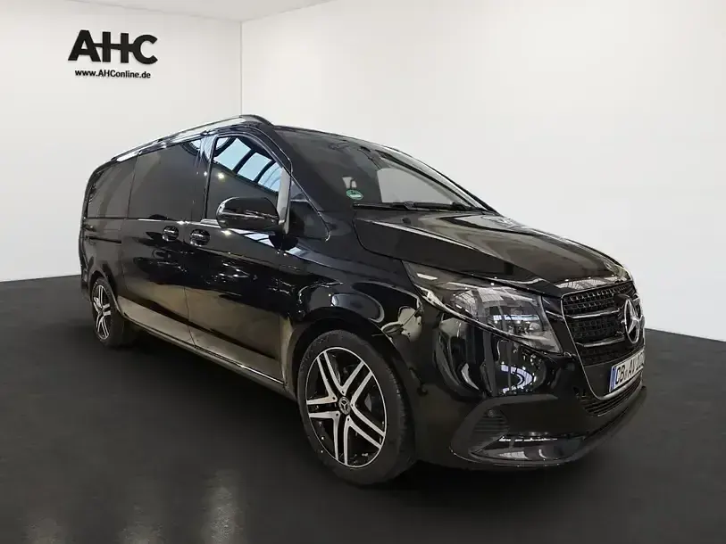 Gebraucht Mercedes V300 Style 237 PS (174 kW) 2026 Obsidianschwarz metallic Van / Kleinbus