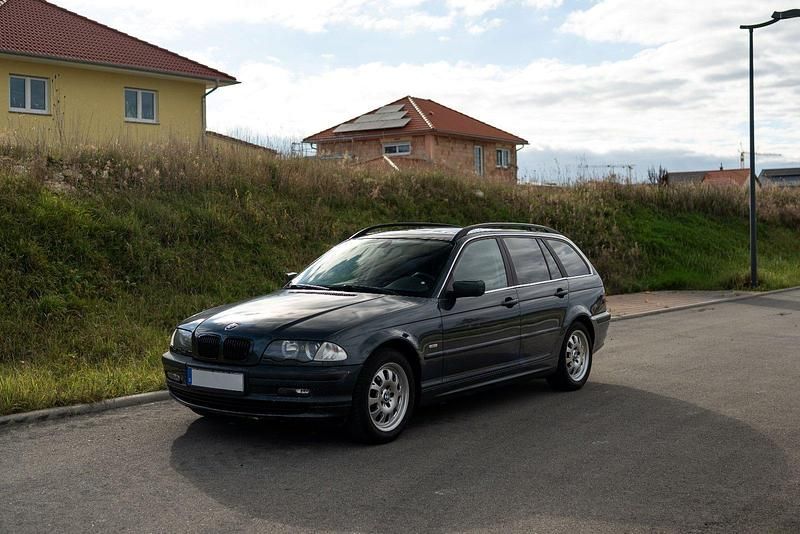 Gebraucht 2001 BMW 325 Kombi | 3.990 € (Fairer Preis) - Bild 1/4