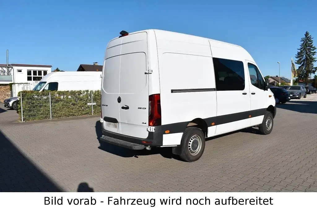 Gebraucht Mercedes Sprinter 163 PS (119 kW) 2021 Weiß Van