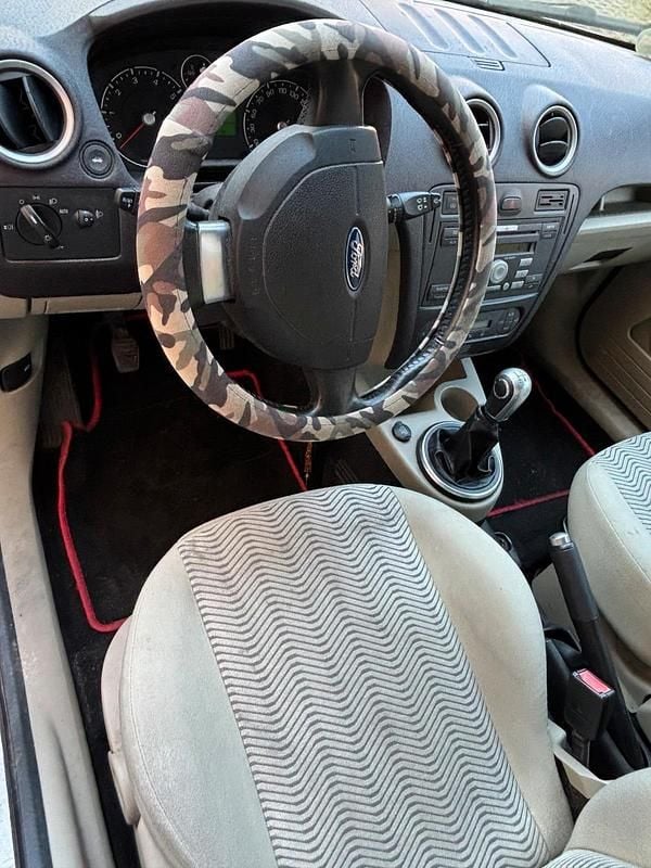 Gebraucht Ford Fusion 101 PS (74 kW) 2007 Silber Kleinwagen