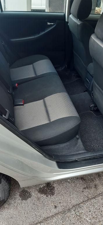 Gebraucht Toyota Corolla Edition 97 PS (71 kW) 2007 Silber Limousine